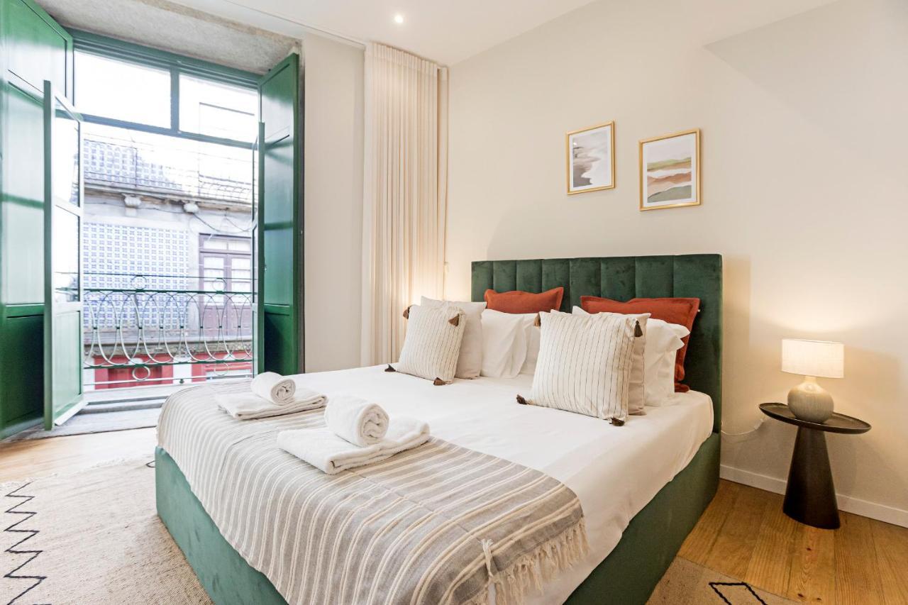 Brand New 4Br W/ 200Yrs Of History In Central Porto By Lovelystay 외부 사진